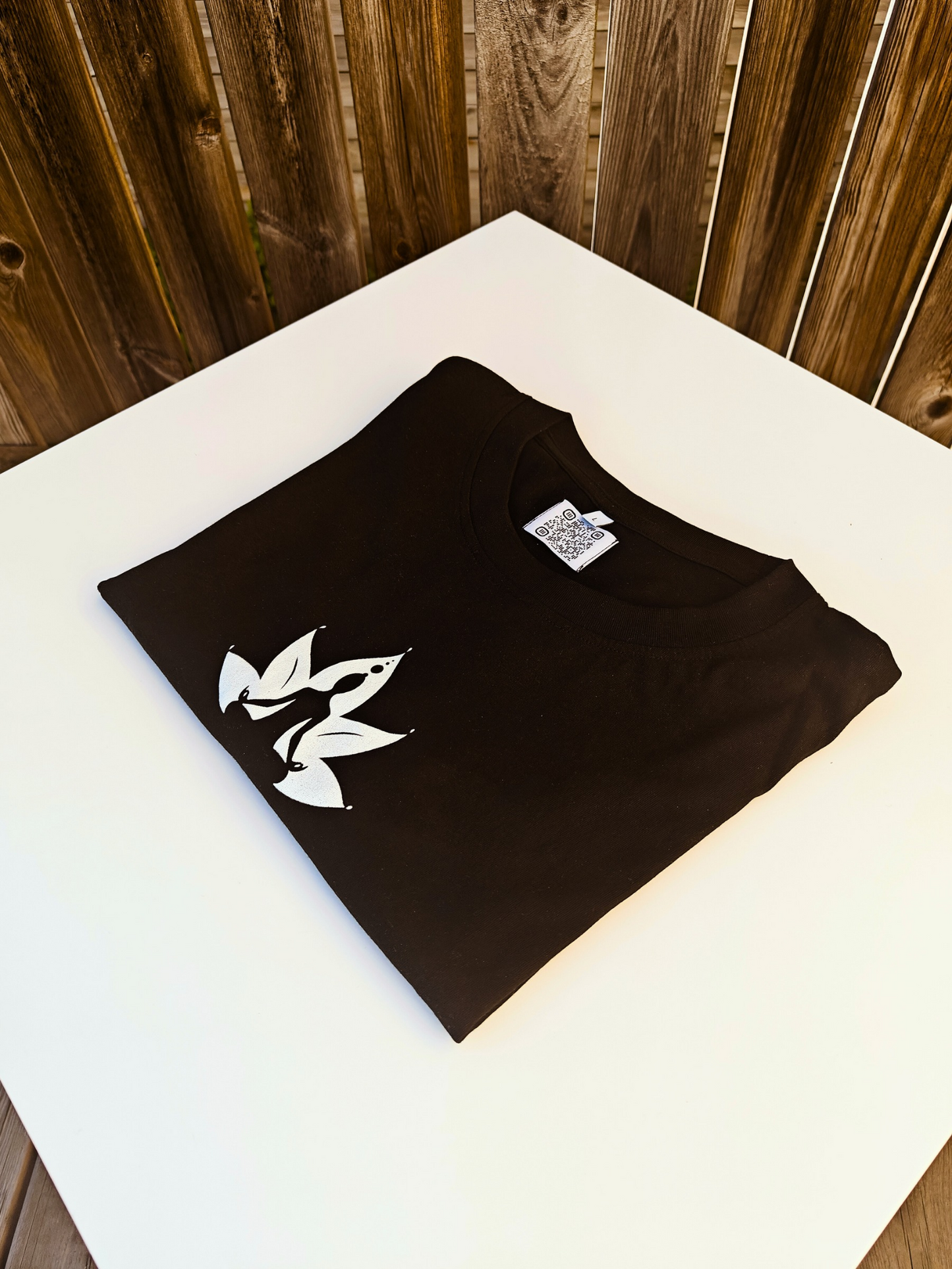 Yinergy Dark T-Shirt Fold Display – Meditative Graphic Streetwear Unisex Tee